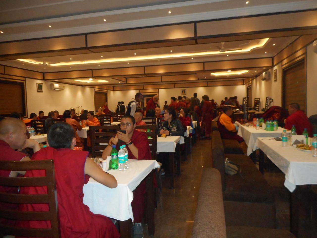 Niranjana Hotel Bodhgaya Bodh Gaya Exterior foto